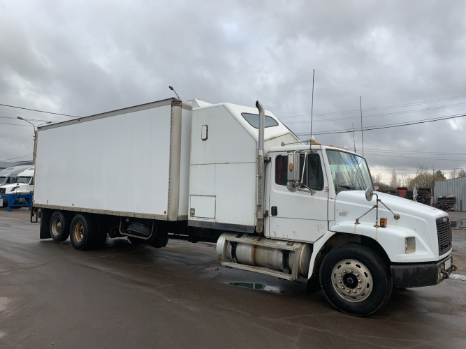 Freightliner FL70