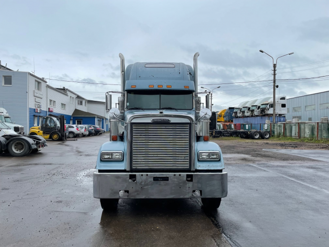 Тягач Freightliner Classic XL   7