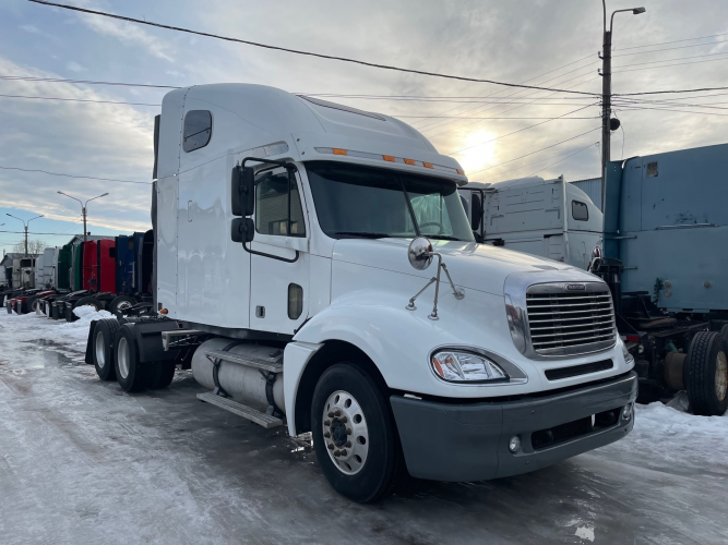 Freightliner COLUMBIA 